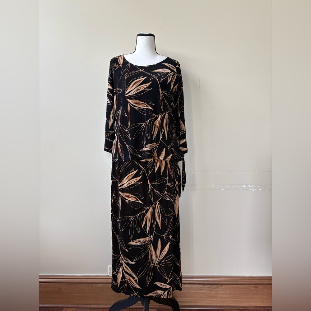 Mirasol Elegant Black and Tan TWO PEICE SET - Blouse and Midi Skirt - Size XL